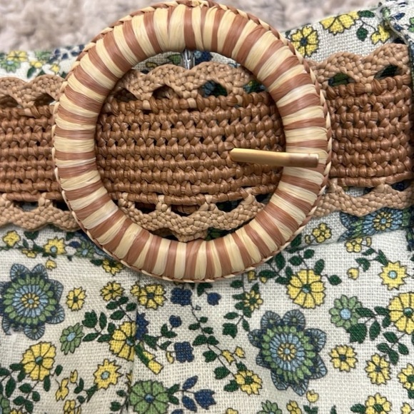 Zimmermann  Ottie Tuck Linen Shorts - Picture 5 of 7